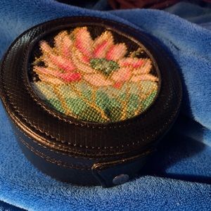 New  Black Leather Gift/Jewelry Box w/embroidery